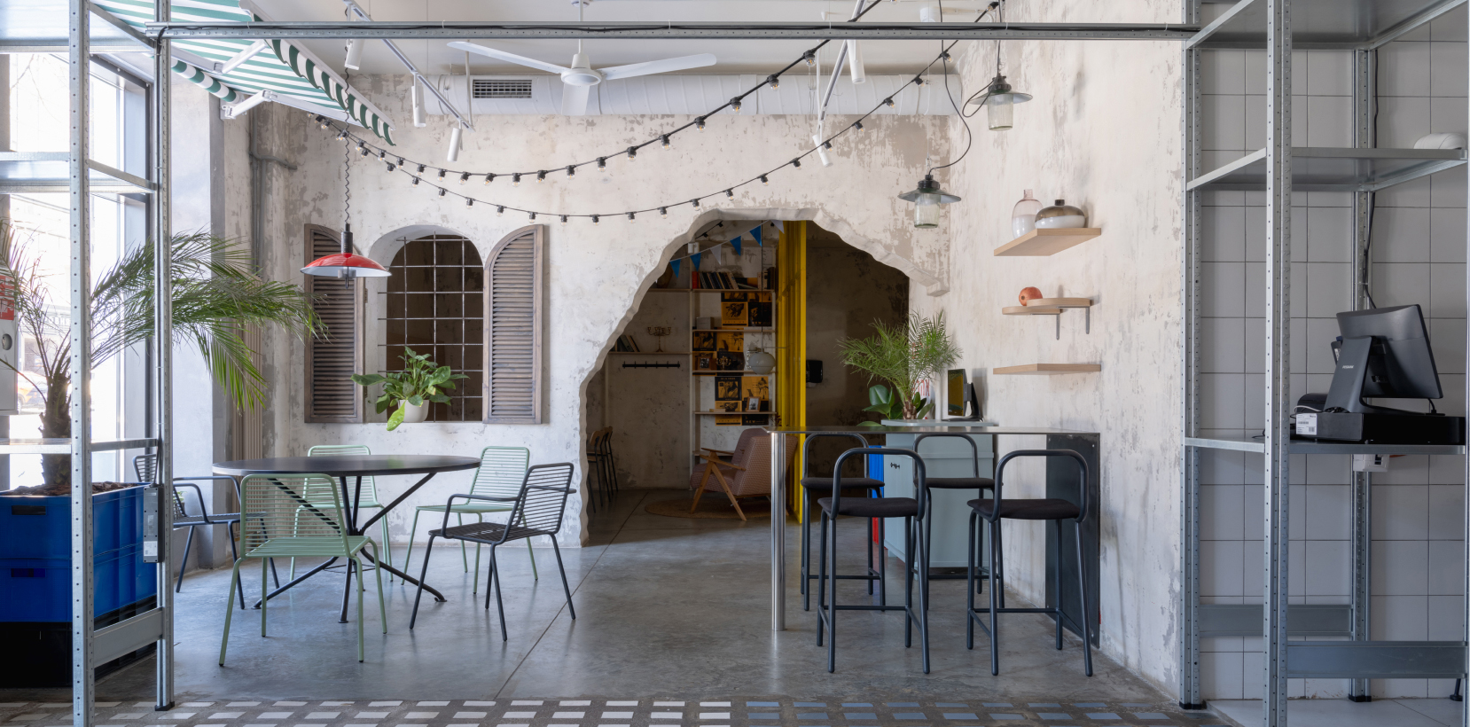 Bshushu cafe